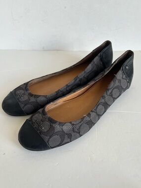 Coach Chelsea signature logo gray black leather cap toes ballet flats size 10B